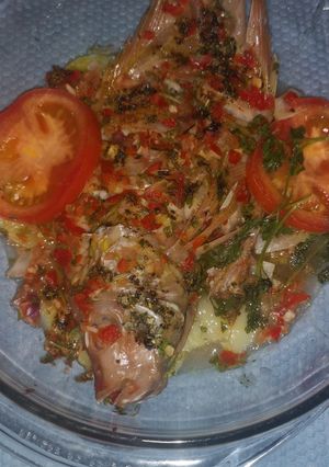 Una foto de Mojarra rellena de verduritas