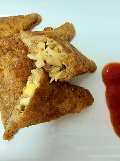 A picture of Chatkharey Dar Creamy Bread Pakora.