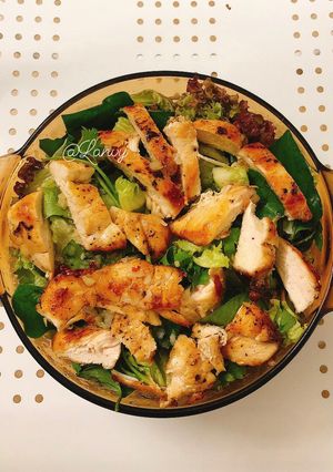 Hình của món Salad ức gà.