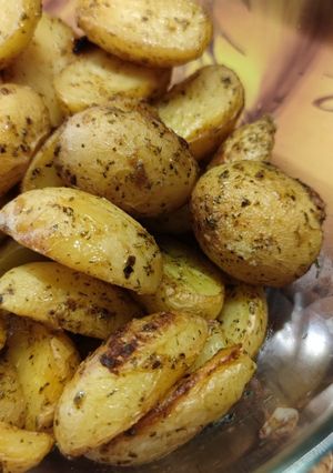 Sütőben sült fűszeres burgonya recept fotója