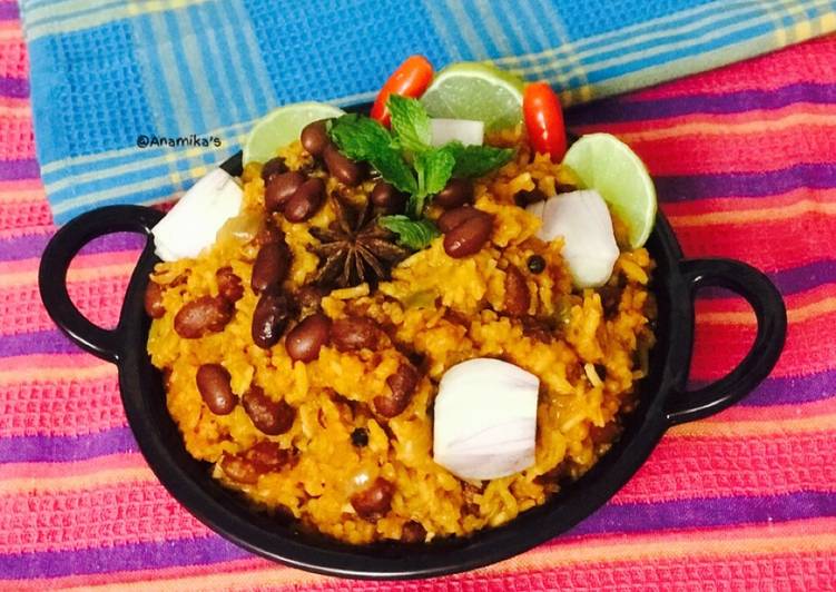 MAKE ADDICT!  How to Make Kidney Beans/Rajma Pulao/Khichdi