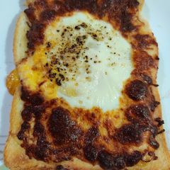 A picture of Mayak Toast (마약토스트).