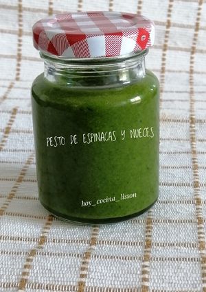 Foto principal de Pesto de espinacas y nueces
