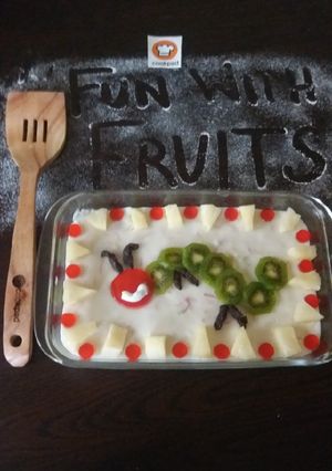 A picture of Fruit triffel.
