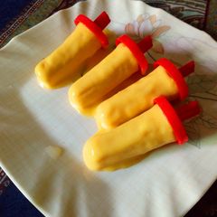 A picture of Mango qulfi.