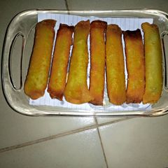 A picture of Fish rolls.