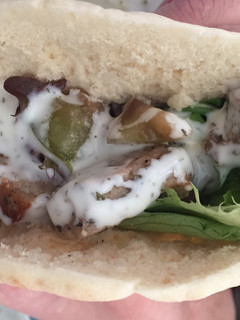 Una foto de Souvlaki de cerdo🇬🇷🐖🥙