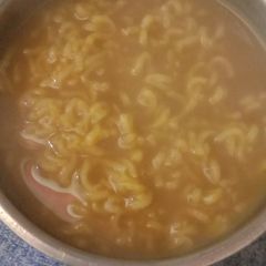 A picture of Soupy Maggi.