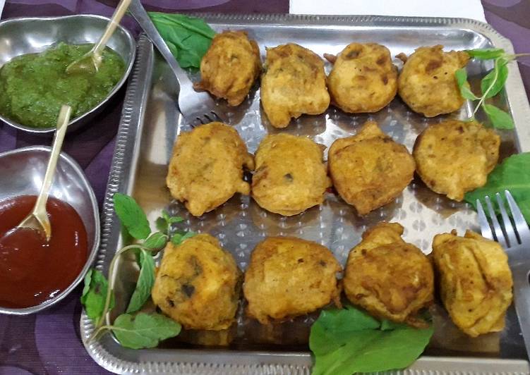 Hariyali Paneer Pakoda