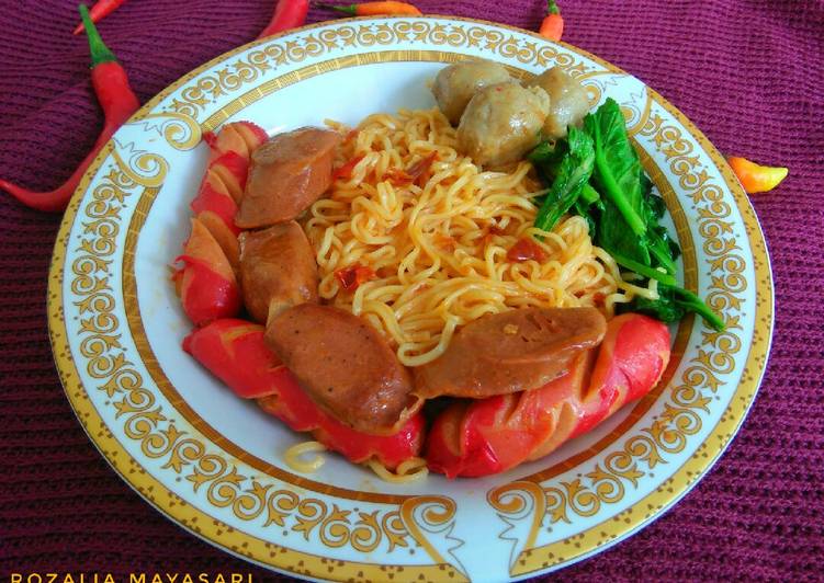 Mie Bakso Sossis Ekstra Pedas