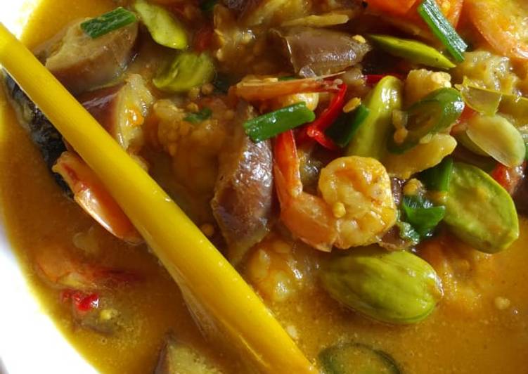 Kare Terong mix udang pete