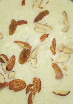 A picture of Rice kheer.