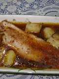Merluza en salsa de cola y cubos de papa al jenjibre