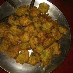 A picture of Moong dal pakorda.