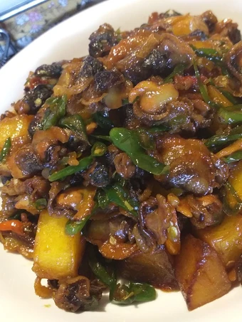 Langkah Mudah untuk Membuat Resep Sambel iris kerang dara dan kentang yang Bisa Manjain Lidah Anti Ribet, Mantap