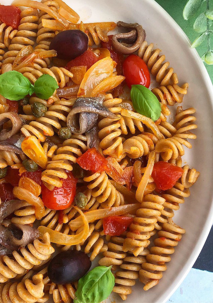 Una foto de Pasta a la puttanesca