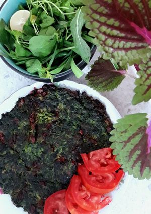 عکسی از دستور کو کو سبزی قالبی ماهیتابه ای