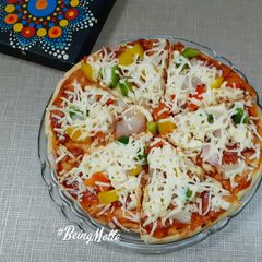 A picture of Veg Cheese Pizza.