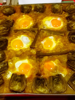 Una foto de Arroz con alcachofa y huevos