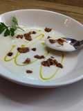 Crema de coliflor con granola