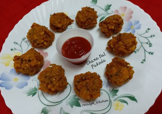 Chana Dal Pakoda