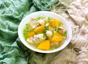 Hình của món Canh Gà Nấu Bí Đỏ.