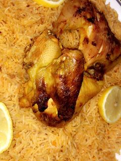 صورة لوصفة عيش بخاري مع دجاج بالفرن