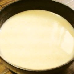 A picture of Rich White Chicken Soup for Hakata-style Hot Pots and Chicken Ramen.