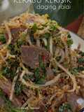 Kerabu kerisik daging salai