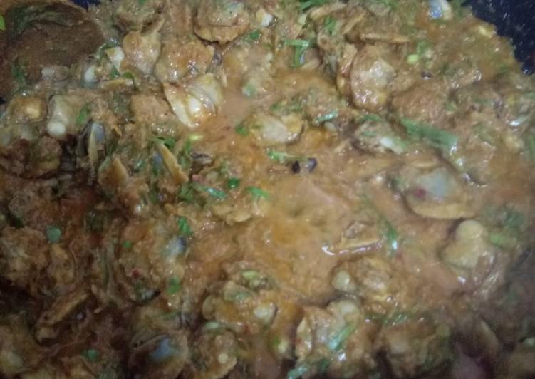 Bagaimana Menyiapkan Rendang Siput Lokan yang Lezat