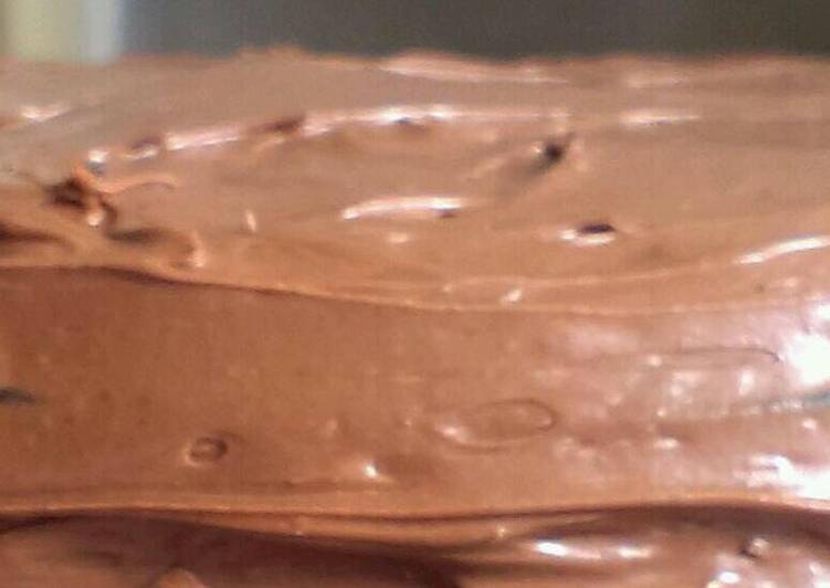 CHOPPER&#39;S SOUR CREAM CHOCOLATE CAKE W/ CHOCOLATE FROSTING