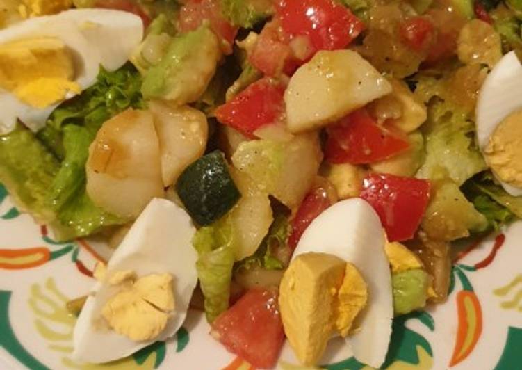 Ensalada de patata con vinagreta francesa