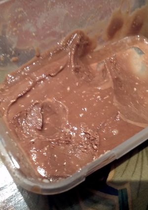 A picture of Chocolate and Coconut Ice-Cream.