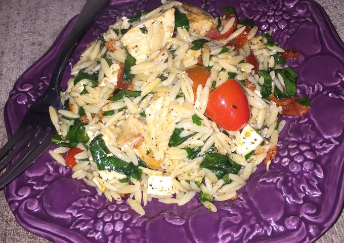 How to Make Quick Orzo Chicken Pasta