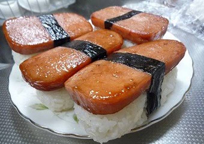 Teriyaki spam musubi Recipe by nelly_chef808 - Cookpad