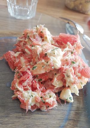 Une photo de Salade pamplemousse et crevettes