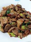 สะตอผัดกะเพราหมูสามชั้น (สูตรเด็ดรสจัด)