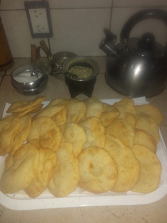 Una foto de Tortas fritas😉😍😋