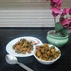 A picture of Onion Bhindi.