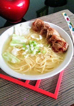 Una foto de Sopa China de Cerdo👍🇵🇪