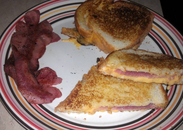 grilled cheese with Bacon
