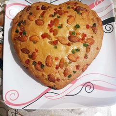 A picture of Bisscut cake.