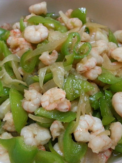 A picture of Prawns with Green Chillies.