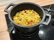 Una foto de arroz con chuleta