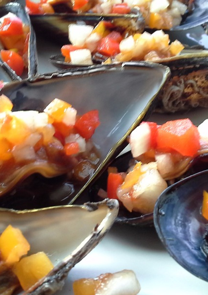 Una foto de Mejillones con vinagreta sencilla