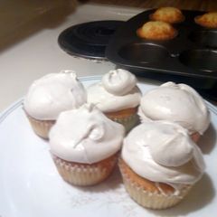 A picture of Easy whipped strawberry frosting.