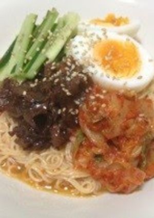 A picture of Sweet & Sour Beef Bibim Noodles with Somen.