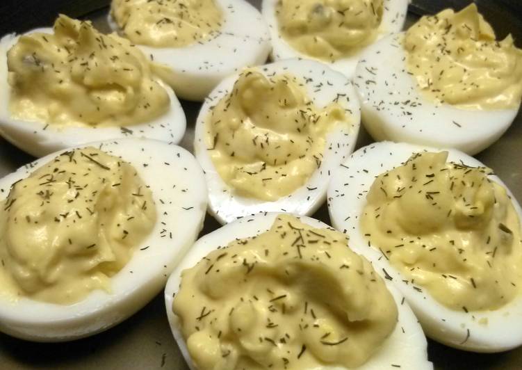 Deviled Eggs with Dill