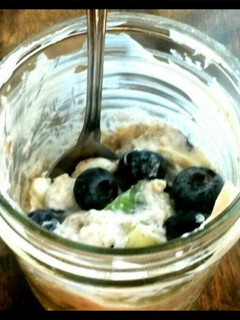 A picture of Overnight Oatmeal Jars.