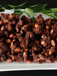 ராகி வேர்க்கடலை வடை (Ragi, groundnuts vadai recipe inn tamil) செய்முறை முக்கிய புகைப்படம்